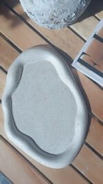 Bandeja Decorativa Nuvem de Concreto: Minimalismo e Elegância - Imagem 3